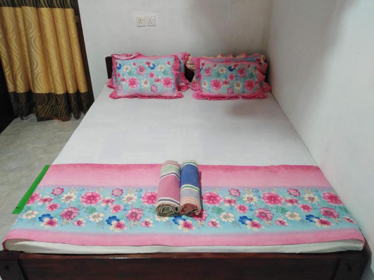 Deniyaya Guest House Δωμάτιο φωτογραφία